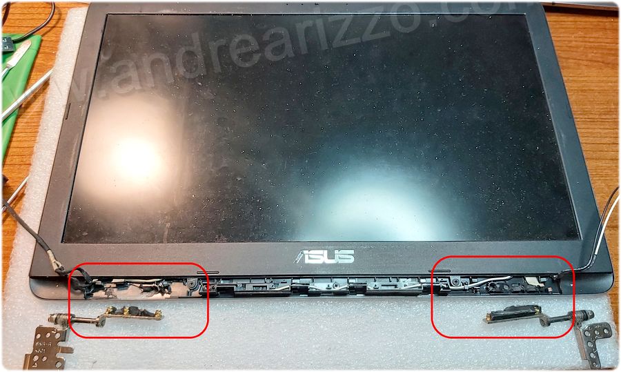 Centro assistenza asus padova cerniere notebook Asus Vivobook 